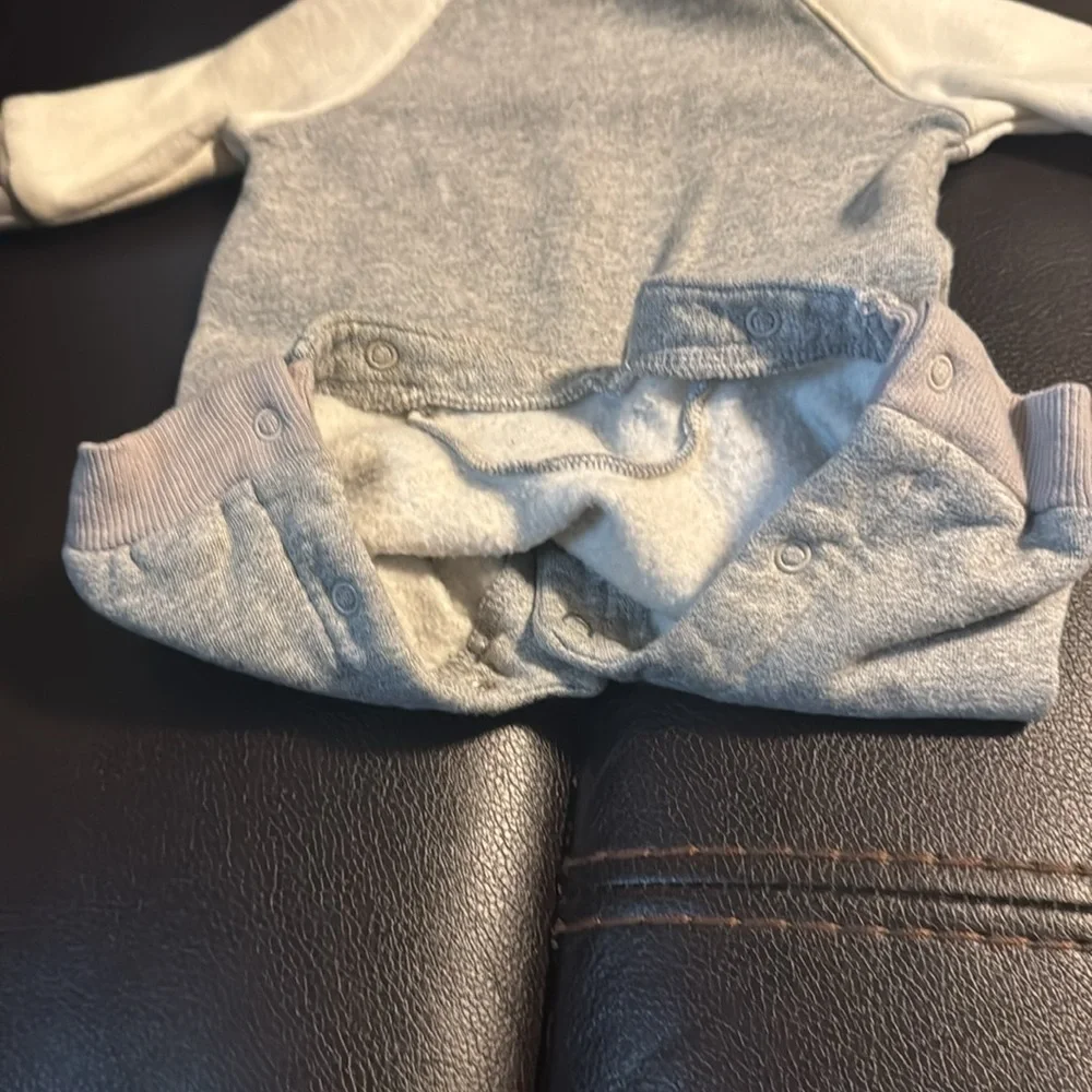 Baby 1 piece Gray & White 0-3 Months Free with any $15 Kids Purchase